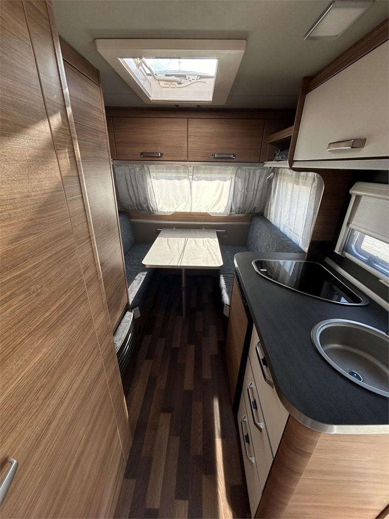Foto 4 PRÓXIMAMENTE CARAVANA WEINSBERG CARAONE 400 LK-AIRE-MOVER-TOLDO MANIVELA 