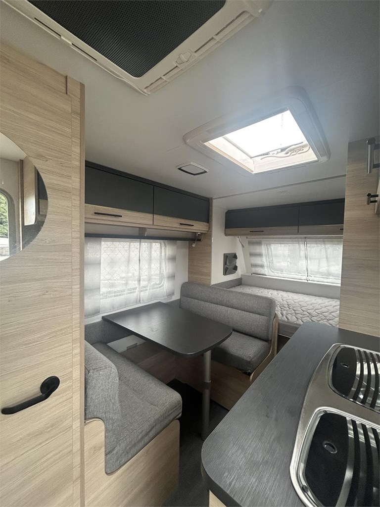 Foto 9 RESERVADA RESERVADA RESERVADA 
