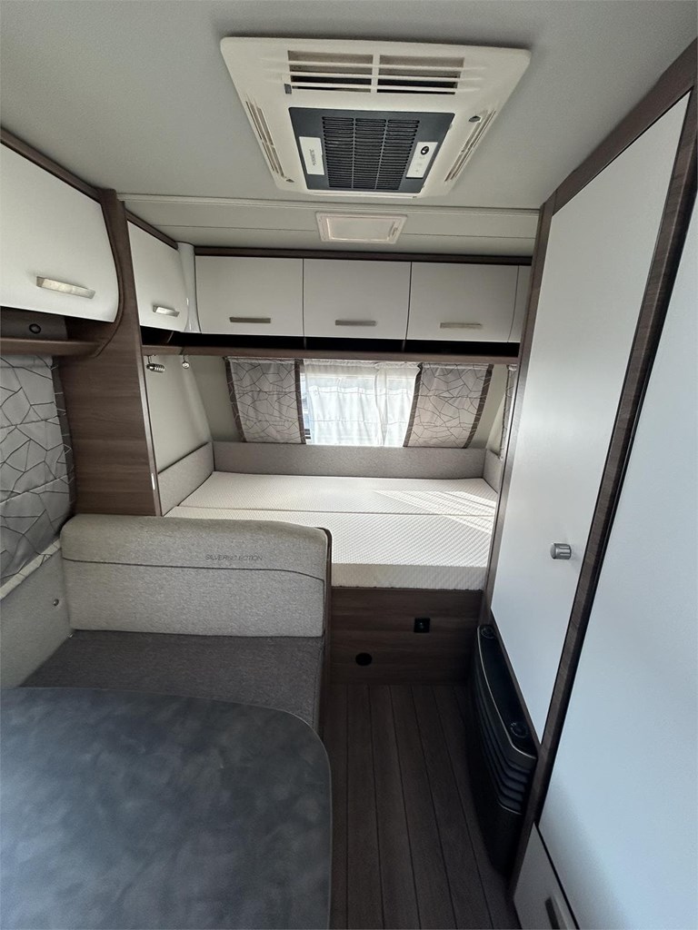 Foto 7 RESERVADA RESERVADA RESERVADA 